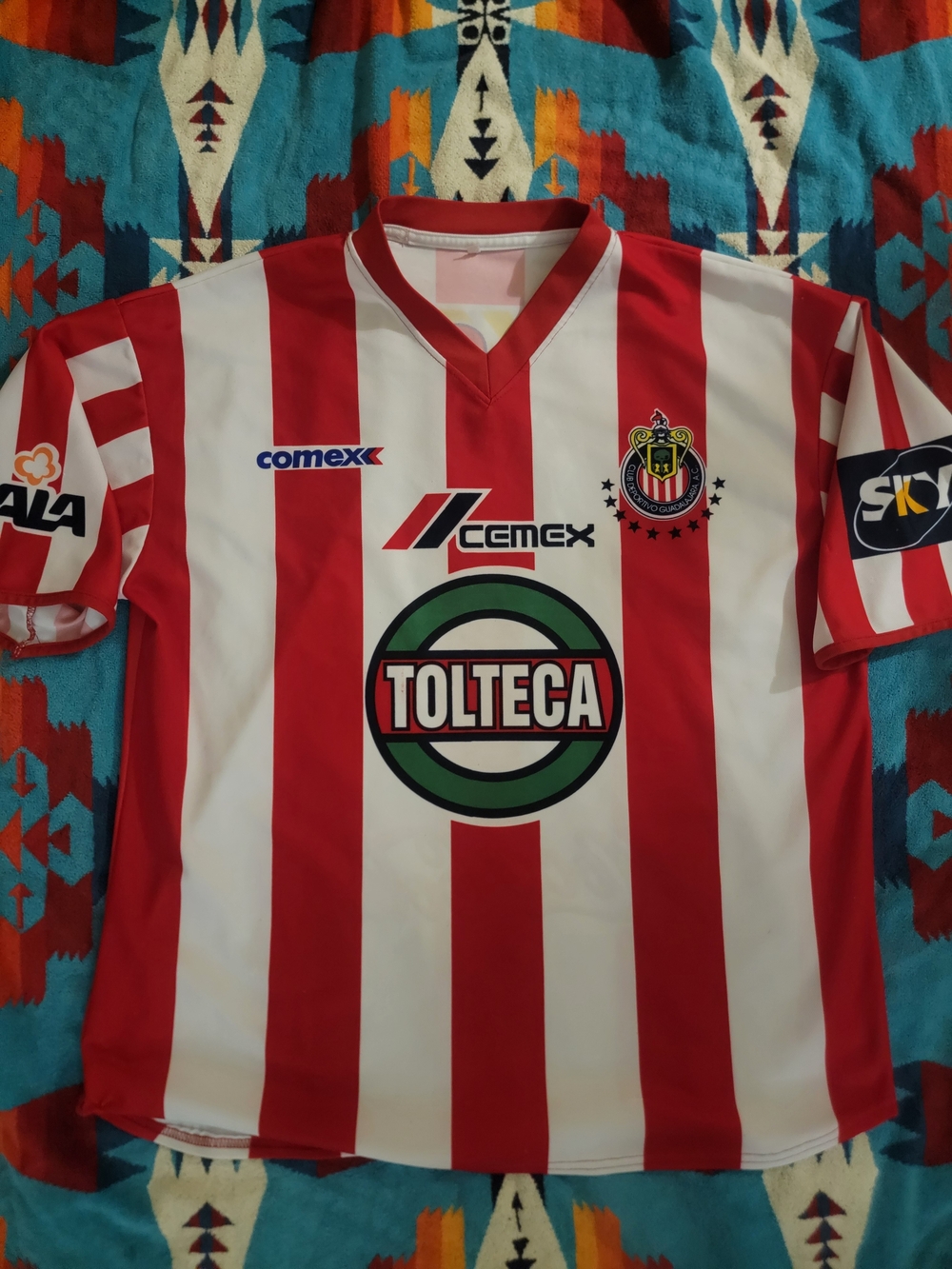 2001–2002 Chivas de Guadalajara "Cemento Tolteca" jersey Non Authentic Vintage